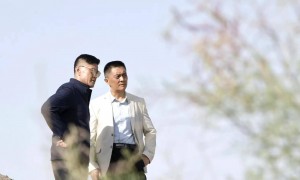 老戏骨常戎现状：62岁肌肉发达，热衷下厨，45岁妻子风韵犹存