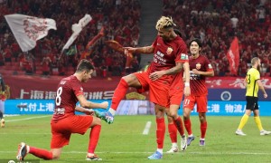 中超-武磊伤退奥斯卡两球 海港2-1险胜西海岸继续领跑