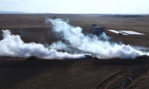 大场面！机器狗、无人机开路，实兵对抗演练画面公布