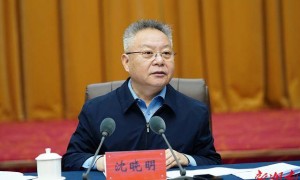 省委书记暗访乡村小学：电脑不能用，实验室缺少仪器设备