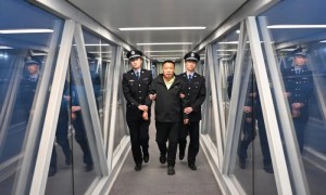 郭柏春,被逮捕